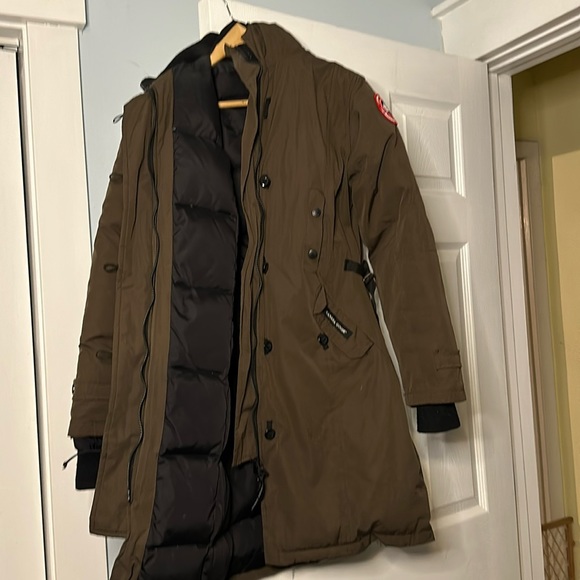 Canada Goose Rossclarir parka in military green w/ hood detachable real fur trim - Picture 10 of 11